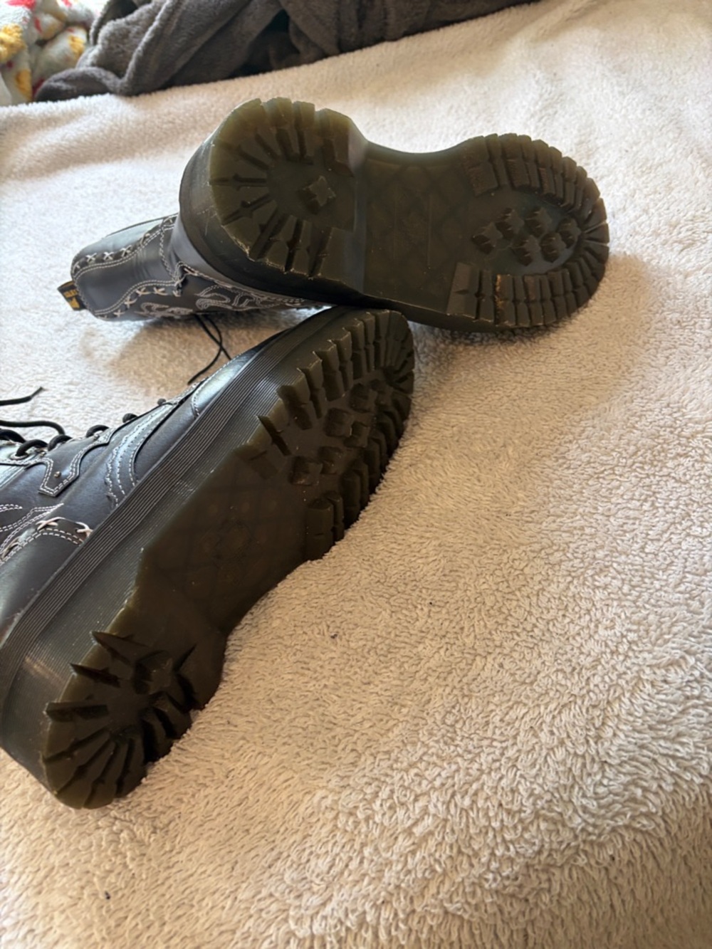 Dr. Martens Jadon Gothic Americana platform boots - Picture 5 of 5